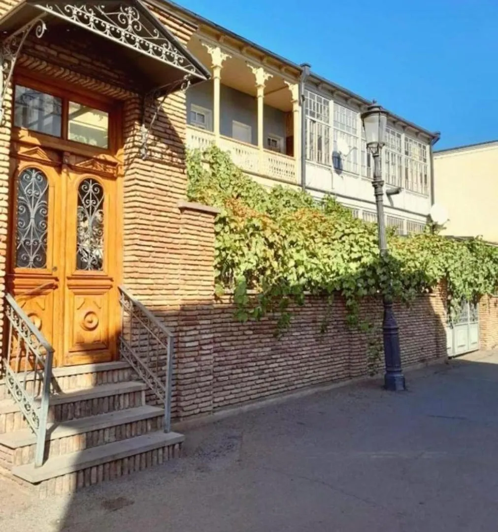 Karakhanov'S House ティビリシ 0*,